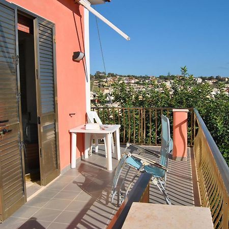 La Rosa Del Deserto Bed and Breakfast Scicli Buitenkant foto